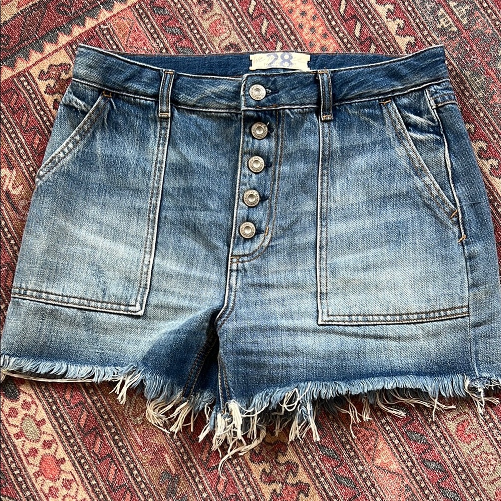 We The Free sz 28 High Waist Raw Hem Jean Shorts